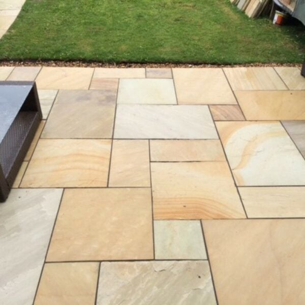 Fossil Mint Sandstone Paving
