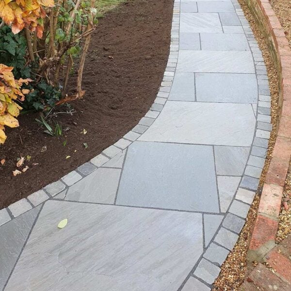 Kandla Grey Sandstone Cobbles 10cm x 10cm
