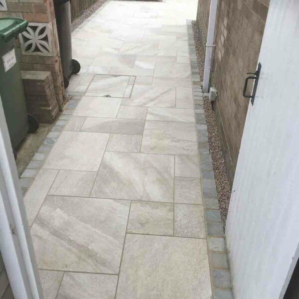 Kandla Grey Sandstone Cobbles 10cm x 10cm Packs - Image 11