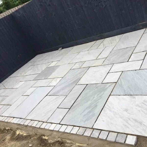 Kandla Grey Sandstone Cobbles 10cm x 10cm Packs - Image 4