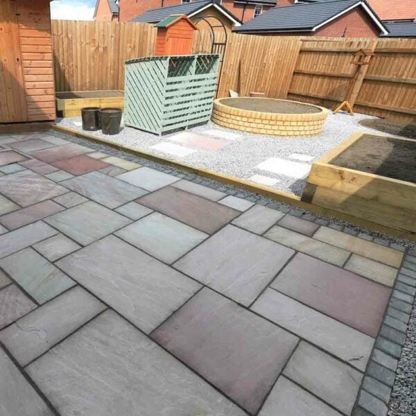 Kandla Grey Sandstone Cobbles 10cm x 10cm Packs - Image 12