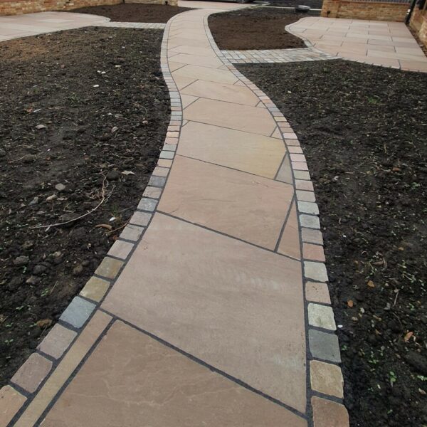 Raj Green Sandstone Cobbles