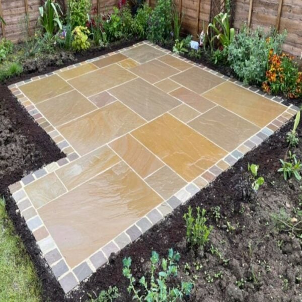 Raj Green Sandstone Cobbles
