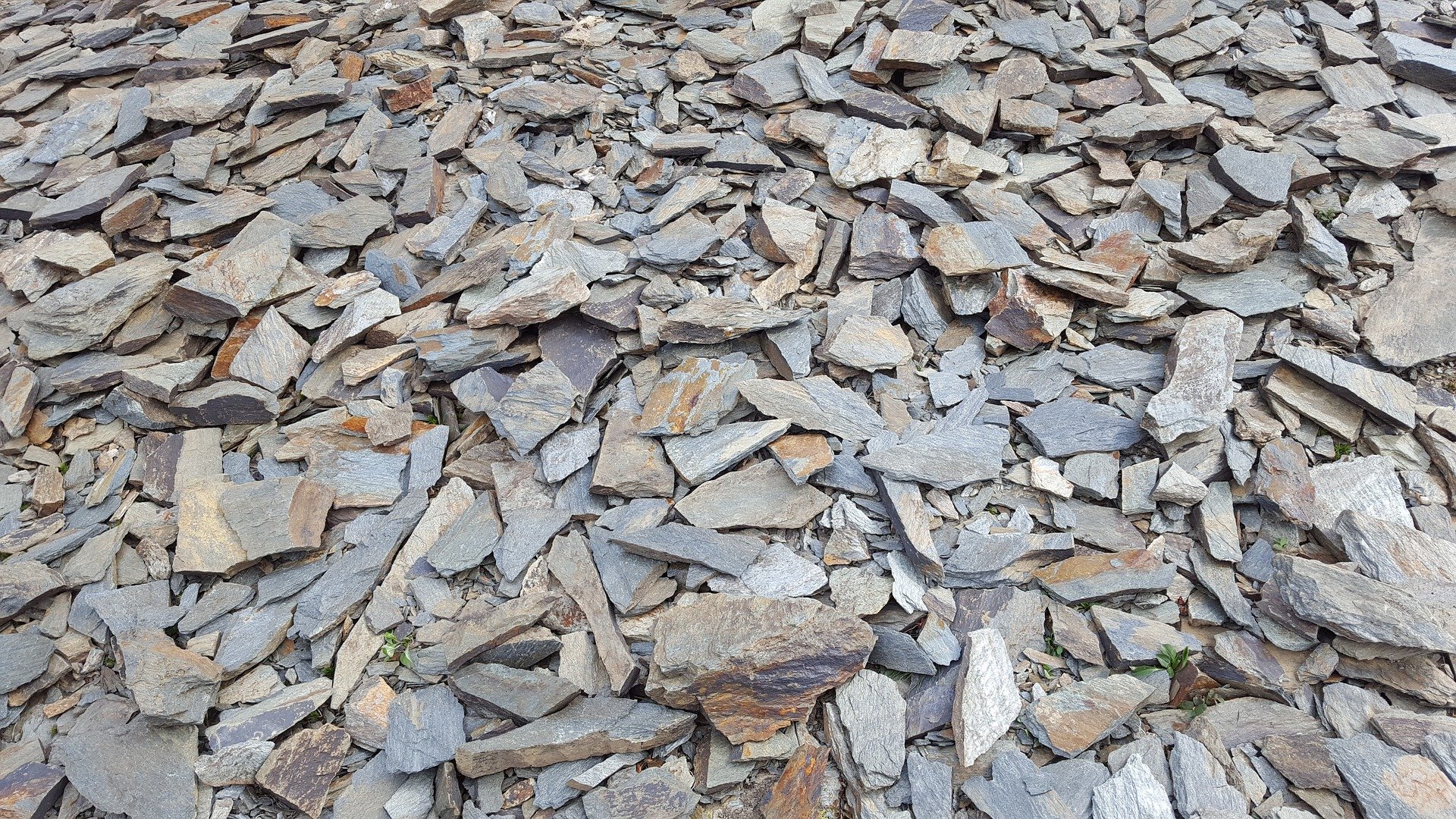 How to use Slate Chippings The Mick Group