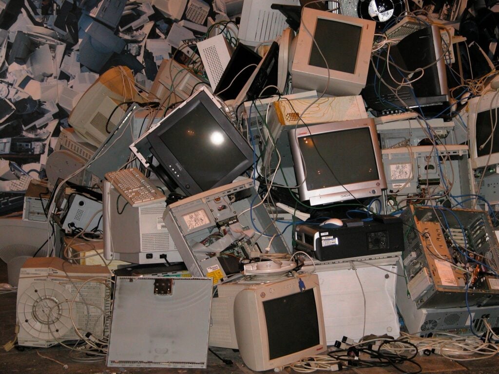 WEEE recycling of WEEE Waste