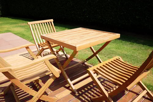 Why Wooden Garden Furniture?