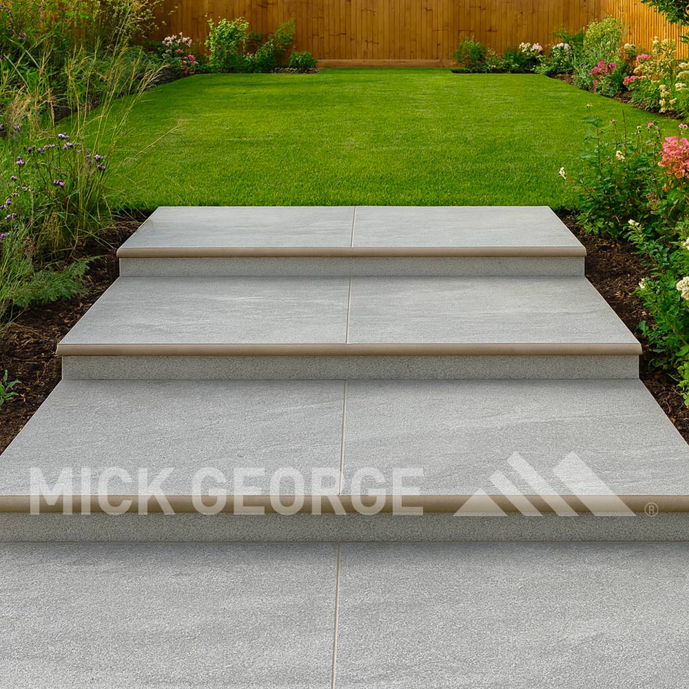 Porcelain Bullnosed Steps